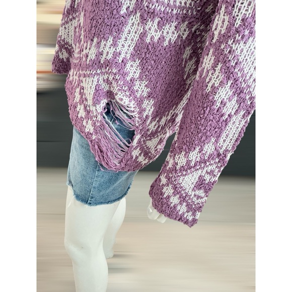 BLUE B lavender distressed v neck sweater S M L - Picture 6 of 7